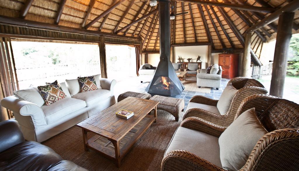 Rhino River Lodge Manyoni Private Game Reserve Luaran gambar